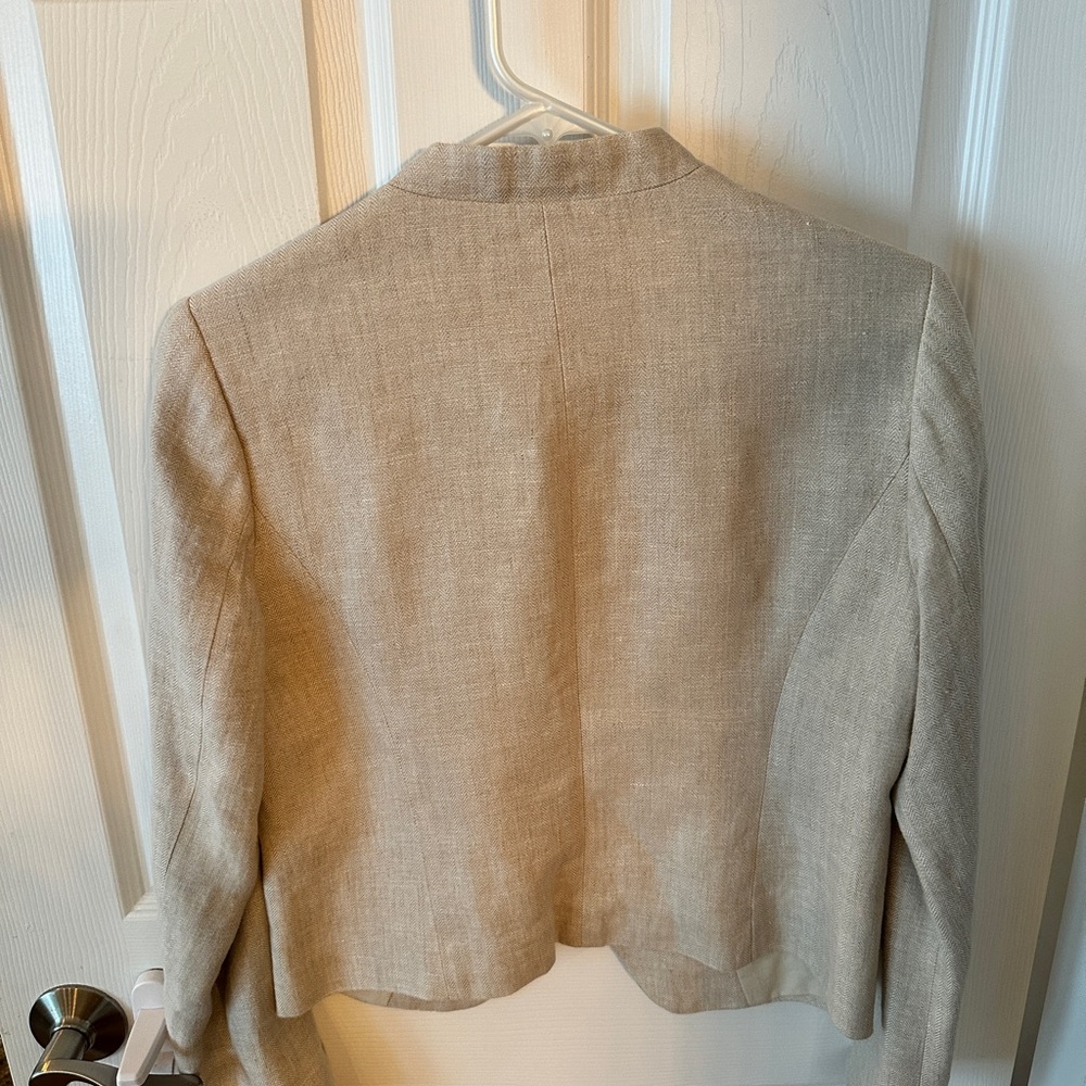 LOFT Jacket - Picture 4 of 4